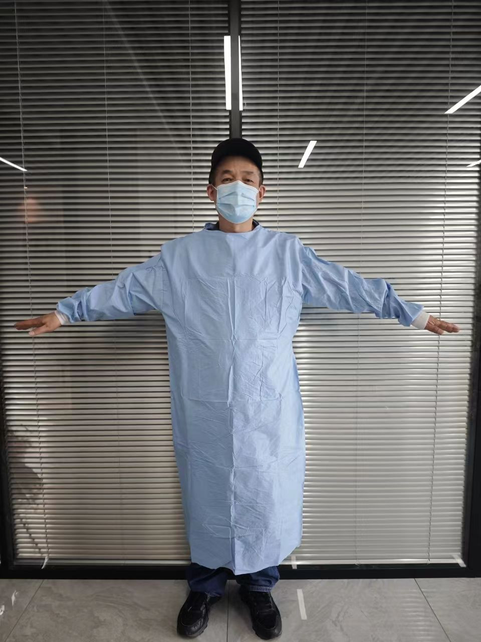 Buy Spunlace Surgical Gown From Ccw Taizhi Medical China Tradewheel