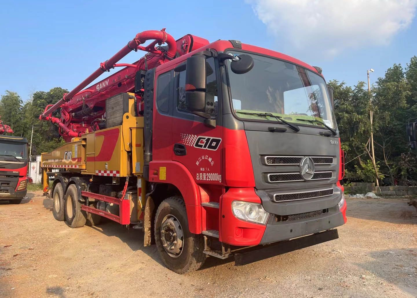 Buy Used 2020 Sany Concrete Pump Truck 42m Truck Mounted Boom Pump For