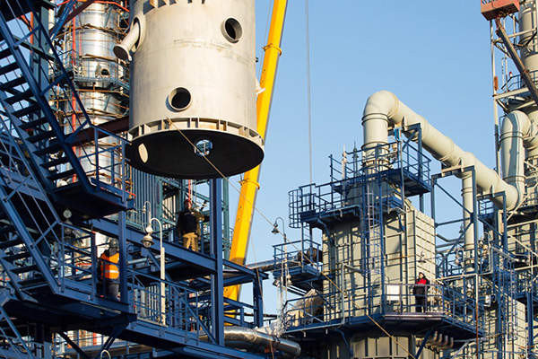Best Selling D2 Gas Oil and Heavy Crude Oil Available for Shipping