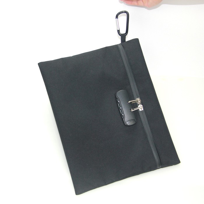 https://img2.tradewheel.com/uploads/images/mce_uploads/carbon-lined-smell-proof-bag-small-odorless-pouch-manufacturer-custom-smell-proof-bag3-0644729001690207168.jpg