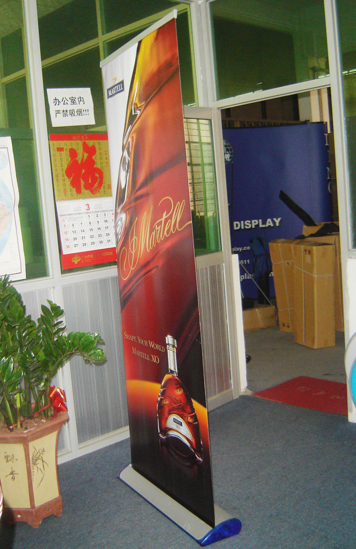 Buy China Wholesale Pull Up Banner Stand Retractable Roll Up Display Stand from Guangzhou Dingyi