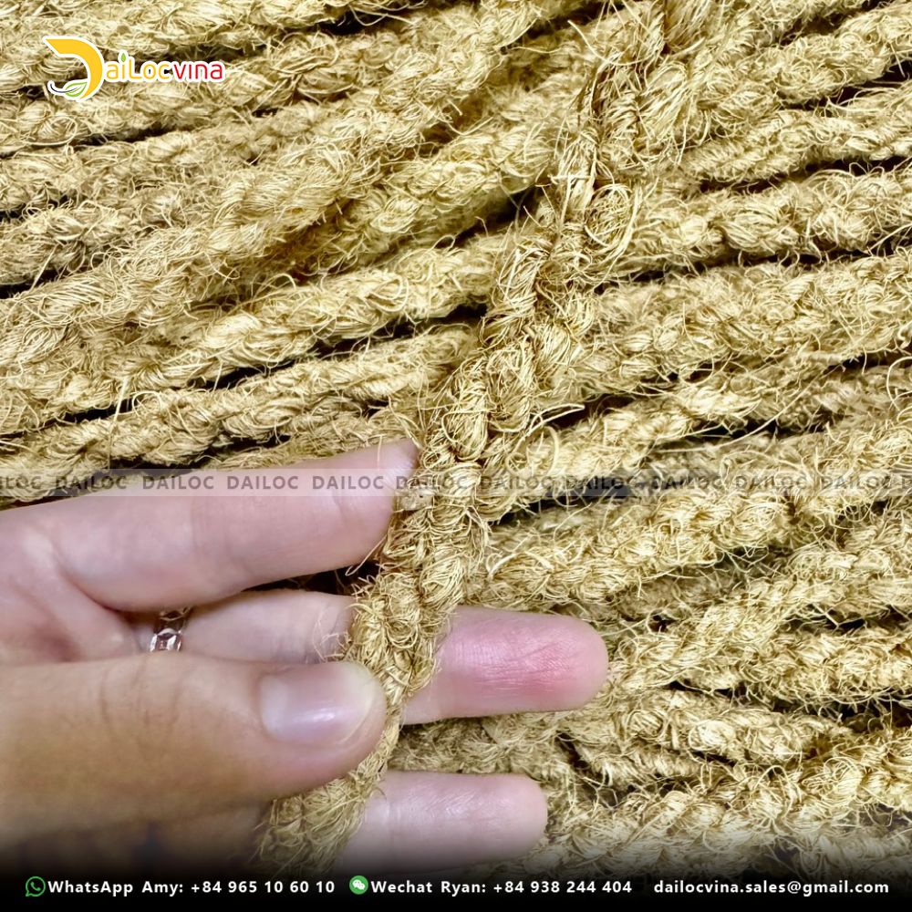 Buy Coconut Coir Rope Used For Growing Green In Agriculture from DAI ...