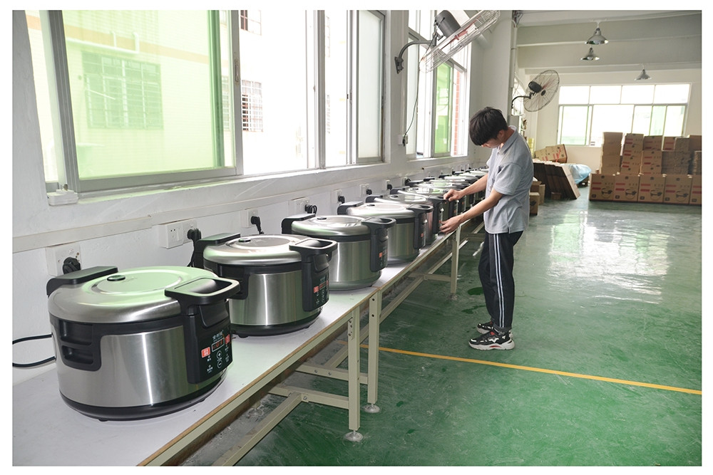 https://img2.tradewheel.com/uploads/images/mce_uploads/commercial-25l-high-capacity-electric-pressure-cooker-specially-designed-for-hotels-and-restaurants15-0362487001701252771.jpg