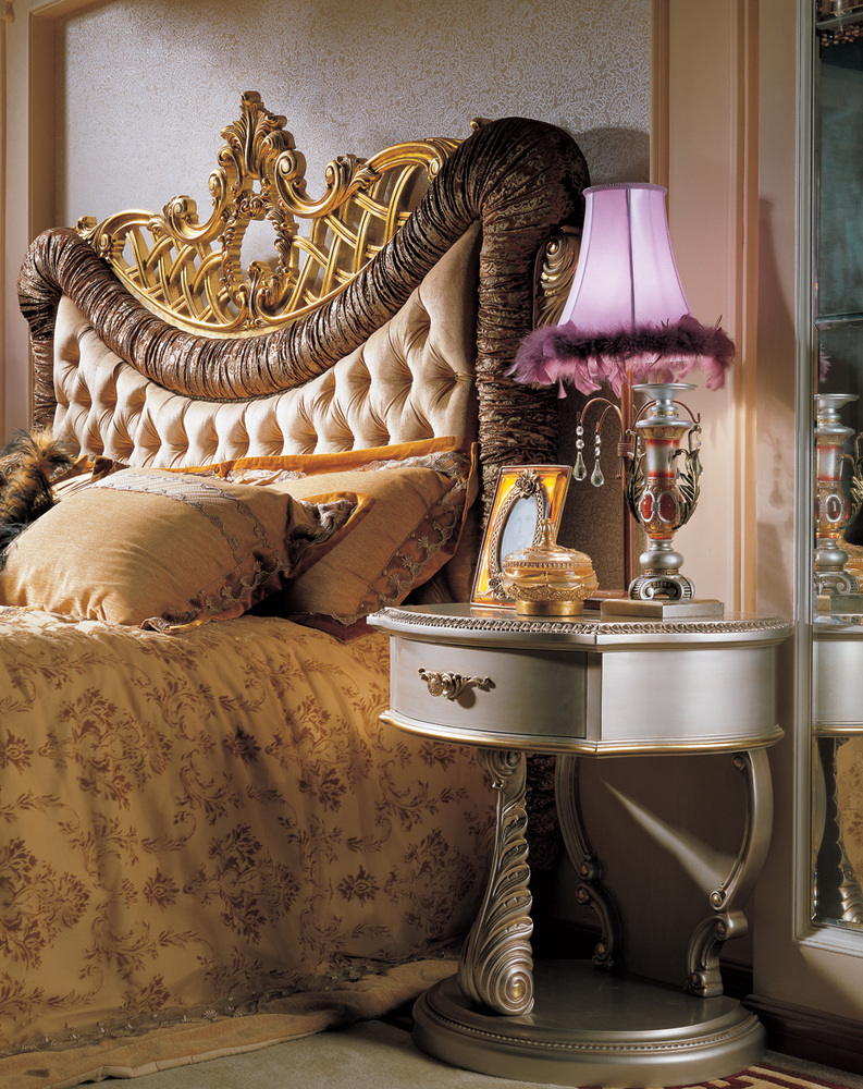 Buy Luxury French Classic Bedroom Furniture Royal European Bed Set from  Shenzhen Grace Life Furnishings Co., Ltd., China | Tradewheel.com, image size:793x1000