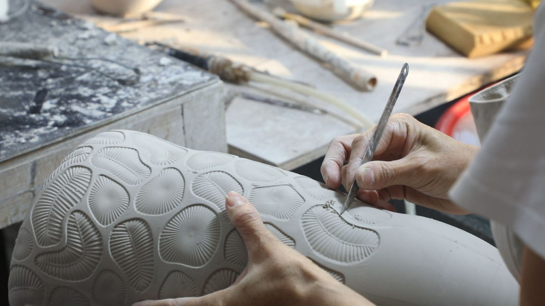Buy Round Shape 3d Print Rope Surround Design Ceramic & Porcelain Vases ...