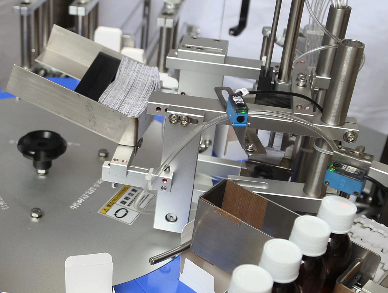 Buy Semi-automatic Small Vertical Cartoning Machine For Tube Bottles ...