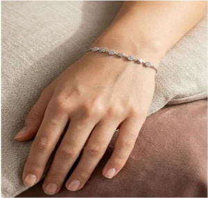 Elegant 925 Silver Women Bracelet for Everyday Wear
