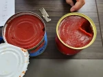 Canned tomato paste
