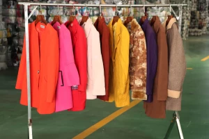 Used ladies short coats wholesale