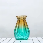Amazon Hot Sale New Arrival Decorative transparent crystal colored vase flower glass vases in Bulk