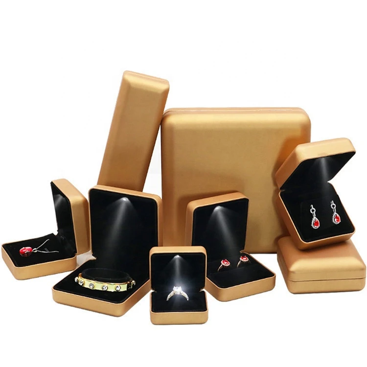 Best selling high quality custom logo spray bracelet bracelet ring box luxury led jewelry box