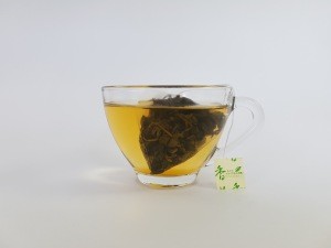 Charcoal baked taiwan high mountain chinese oolong tea