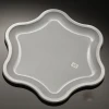 Gold supplier unbreakable premium white star plastic plates for party or wedding