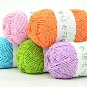 New Fashion Wholesale Hand Knitting Crochet 100% Milk Cotton Yarn 3NM Dyed For Sale