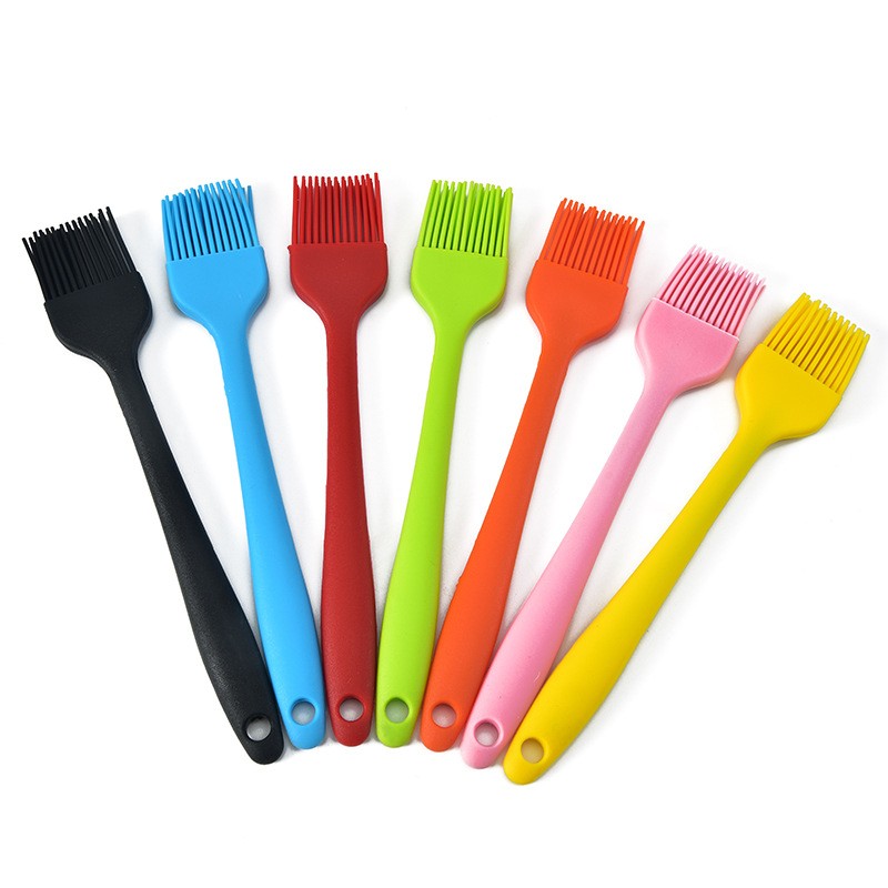 Popular Kitchen high temperature resistant silicone oil brush Cake oil brush,Home barbecue tools