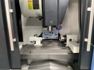 VMC640  small machining center vertical machine with cheap price high speed processing CNC milling machine