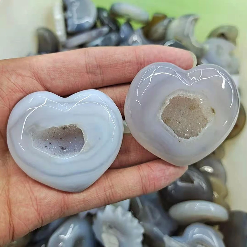 Wholesale Natural Agate Crystal Geode Heart Folk Crafts Carved Natural Agate Crystal Gemstone Energy Healing Heart Gifts
