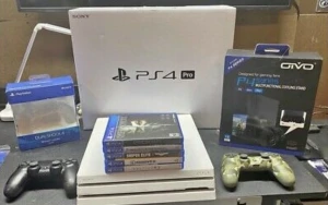 Sony PS4 Pro 1TB White. Console **Mint** Condition. Boxed. + 2 x FREE GAMES.