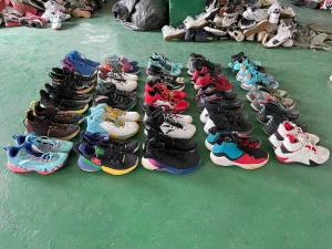 Used Chinese Brand Gaobang Men Sneakers
