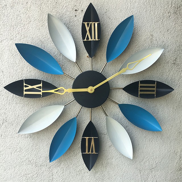 21.7 inch European retro leaf shape multicolor decorative metal wall clock creative fashion  simple living room clock
