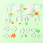 33Pcs/Set Silicone Baking Tool Fondant Cake Tool Set Plastic Spring Biscuit Mold Decorating  Home Cake Tools