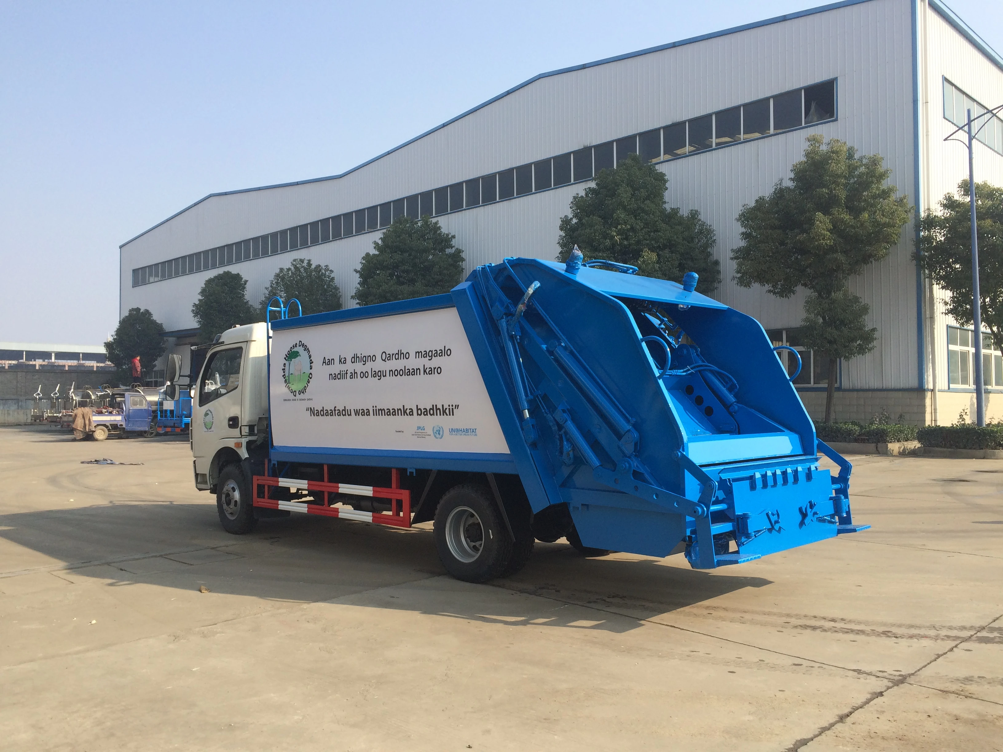 8M3 Dongfeng Garbage Truck/garbage compactor truck for sale
