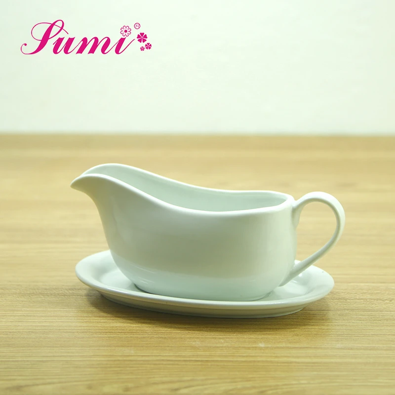 China professional manufacturer best low MOQ   hotel restaurant white personalized ceramics gravy boat with  milk pot  jug