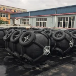 Floating pneumatic boat rubber fender