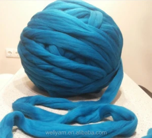 Machine and hand knitting 100% merino wool sock hat yarn in stock gentle, feel good