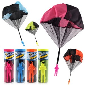 Outdoor Children&#39;s Hand Throwing Parachute Toy Soldiers Parachute Toy