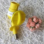 Plastic Pet Dog Animal Drinking Water Feeder Device With Stainless Steel Feeding Port Packed In Blister Card