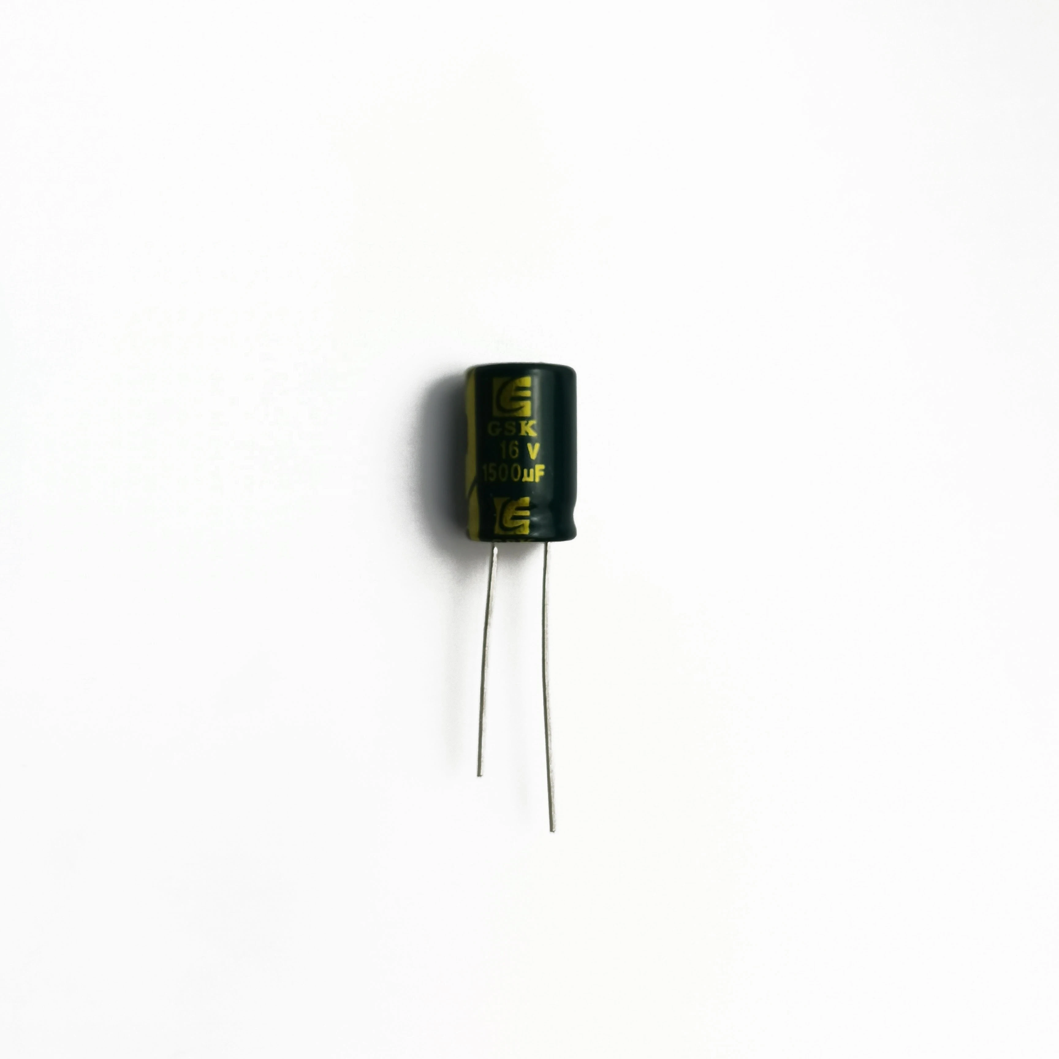 Plug-in Electrolytic capacitor  25V  1000UF 20% with competitive price
