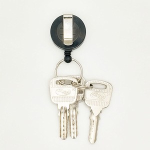 Wholesale 32mm Round Black White Retractable Key Reel Holder