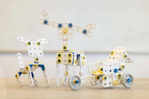 SkriKit -set of constructional blocks for kids age 5-12