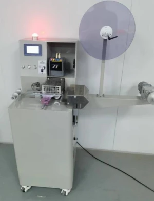 Advanced FXD-F-005 Counting and Slitting Machine