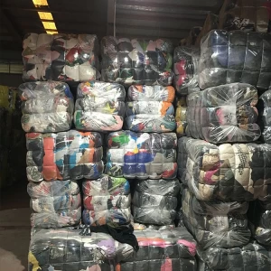 PANDACU: China's supplier of affordable and stylish second-hand clothing bales for Africa and Southeast Asia.