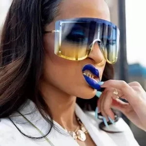 2021 Fashion Designer Metal Women Oversized Sunglasses Sexy face shield sunglasses women