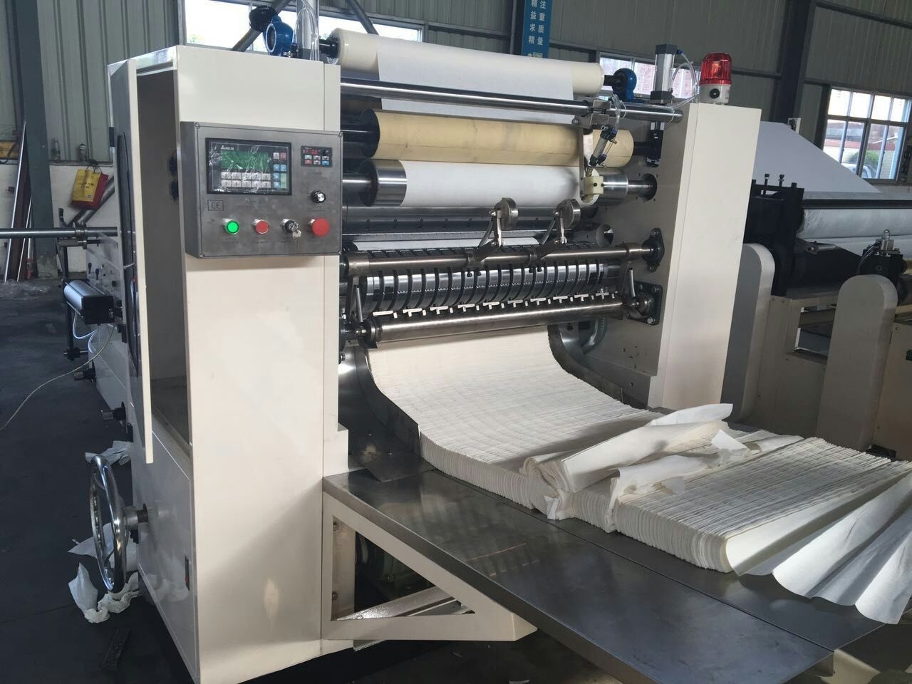 Automatic paper machine hand towel tissue paper making machine