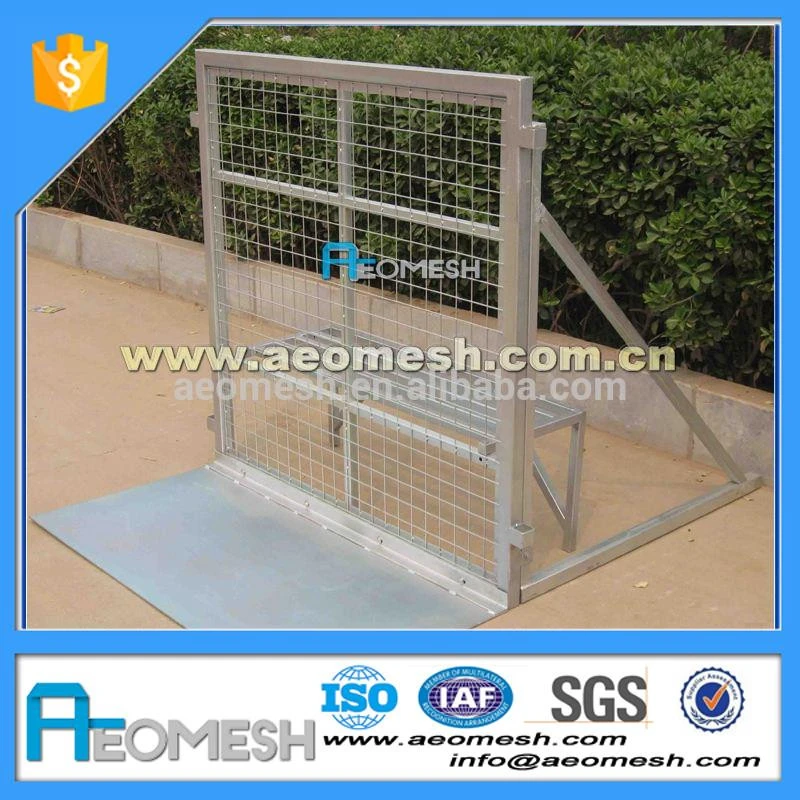 Barrier gate remote control, concert crowd control barrier Aluminum expandable metal barrier, crowd barrier