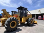Cheap Price on XC360 240HP Material Skidder as Forestry Equipment with Grapple and Tools