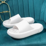 Custom logo Summer Home Slides Mens Slipper Non-slip Bathroom Slides Flip Flops Couples House Slippers Platform Women Slippers