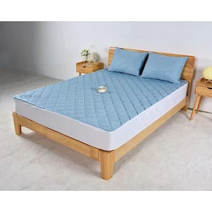 Fitted Quilting Style Nylon Cooling fabric with waterproof back Mattress Protector and Mattress Cover