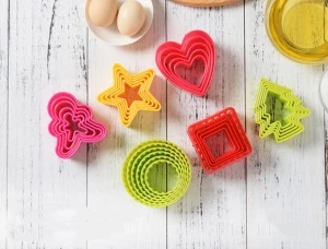 Hot sell 5pcs colorful different shapes cake moulds and cookie mould cake cutter bakeware set cake tools