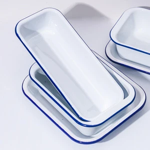 White Tableware OEM accepted Metal Enamel Pie Plate Food Dish Plate With Blue Rim