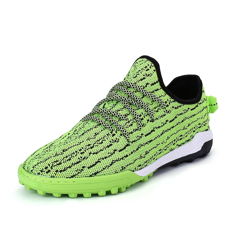 wholesale breathable spike soccer football shoes