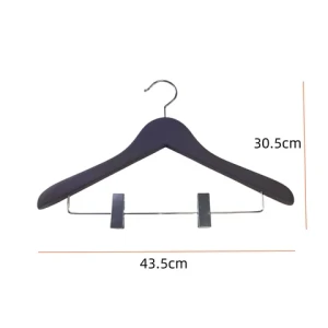 Wholesale hot sell christmas custom wooden laundry rubber coated wooden hanger with metal clip
