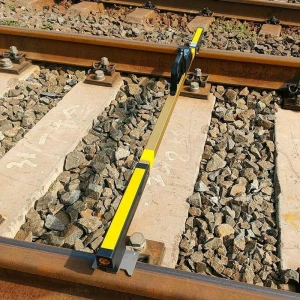 Digital Track Level and Crossing Gauge Ruler for Railway Geometry Measurement
