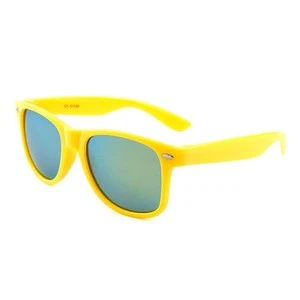 2018 fashion sun glasses Low MOQ Promotional plastic cheap sunglasses