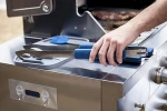 2020 BBQ Grill TONGS, SPATULA & BASTING BRUSH SPOON Rest Rack Barbecue Silicone Grilling Trivet Pad Mat