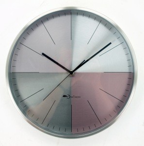 Aluminum face quartz stainless steel wall clock